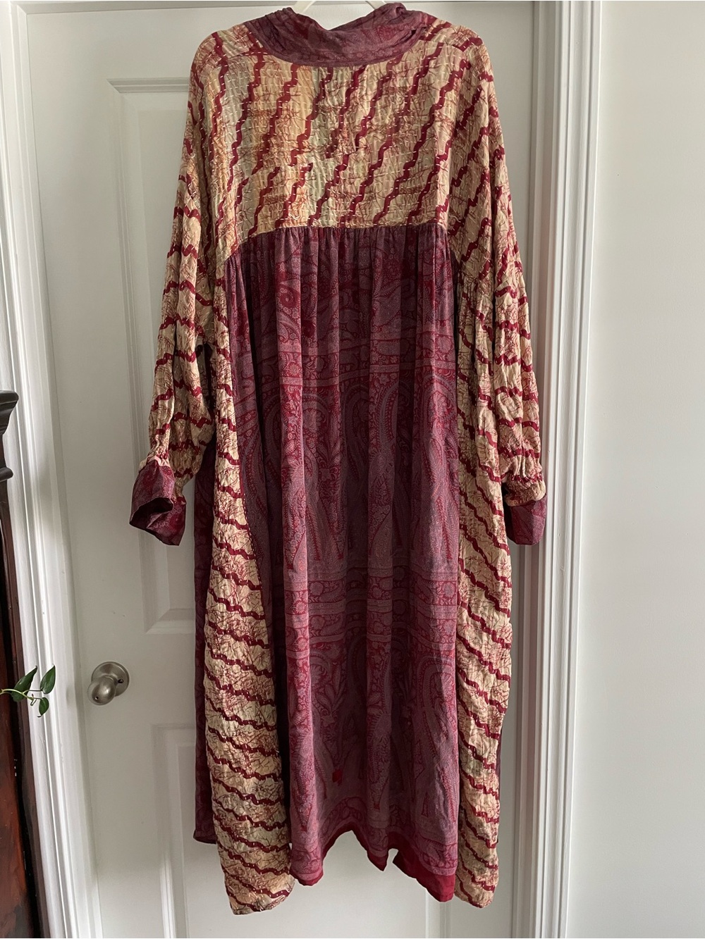 Kantha Bae utopia duster in silk - Picture 5 of 5